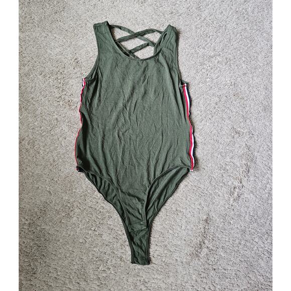 Heart & Hips Bodysuit Size Medium Sleeveless Bodice Criss Cross Green Boho Beach - Picture 1 of 10